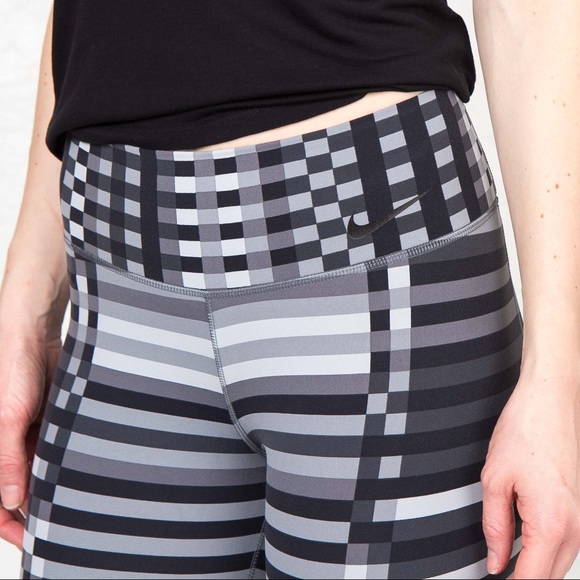 Nike Pants - Nike Legendary Engineered Lattice Tights Leggings